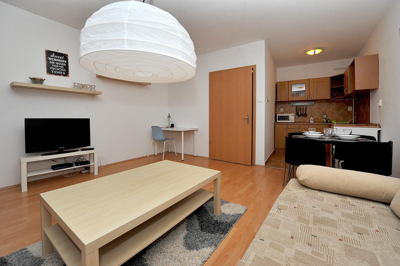 Ihome Apartment 3.0 ペーチ エクステリア 写真